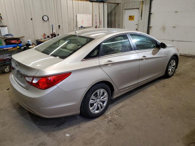 5NPEB4AC6BH071838 - 2011 HYUNDAI SONATA GLS GOLD photo 3