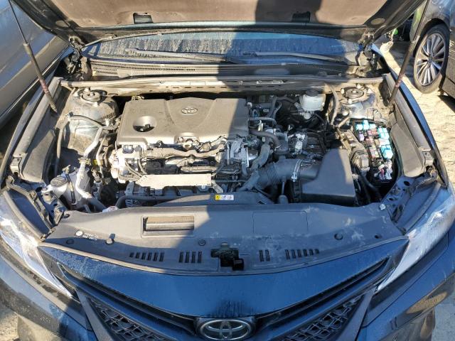 4T1B11HK9JU653515 - 2018 TOYOTA CAMRY L BLACK photo 11