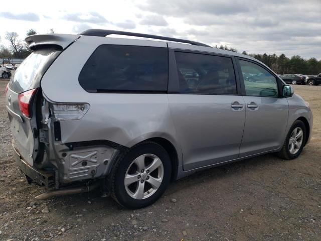 5TDKK3DC3FS665747 - 2015 TOYOTA SIENNA LE SILVER photo 3