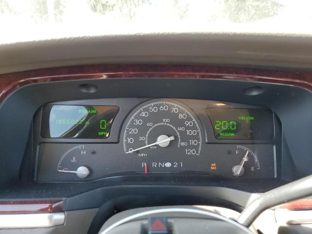 1LNHM81W44Y658206 - 2004 LINCOLN TOWN CAR EXECUTIVE TEAL photo 9