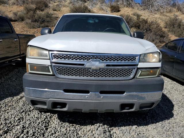 1GCHK29U15E117353 - 2005 CHEVROLET SILVERADO K2500 HEAVY DUTY WHITE photo 5