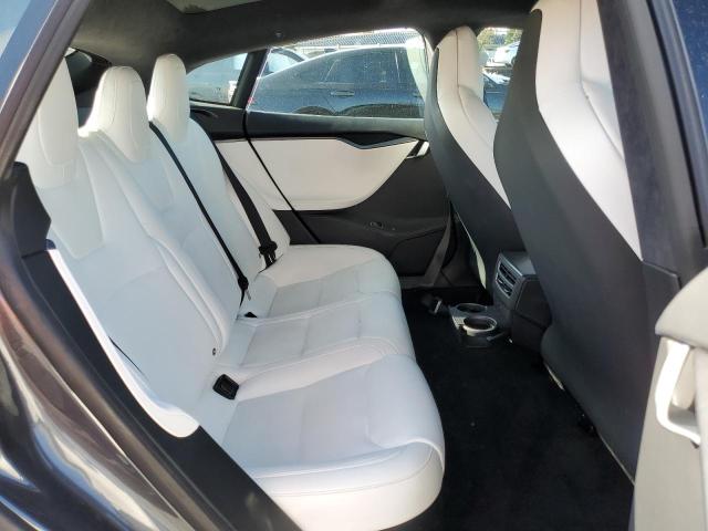 5YJSA1E26JF296585 - 2018 TESLA MODEL S 灰色 照片 10