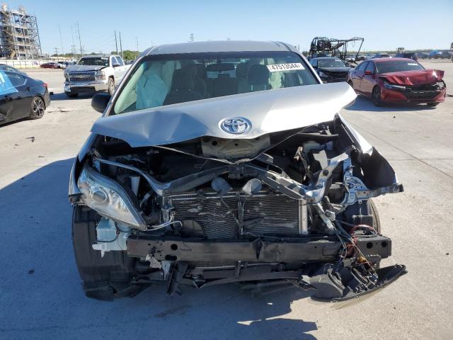 5TDZK3DC7GS756195 - 2016 TOYOTA SIENNA SILVER photo 5