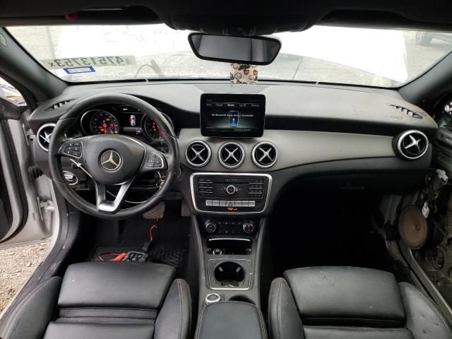 WDDSJ4EB2JN570731 - 2018 MERCEDES-BENZ CLA 250 银色 照片 8