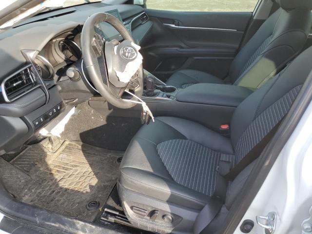 4T1T11BK5RU121073 - 2024 TOYOTA CAMRY SE NIGHT SHADE WHITE photo 7