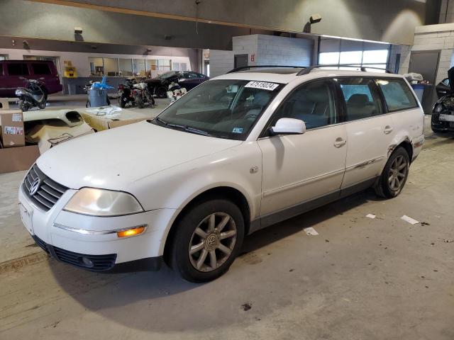 WVWVD63B24E139064 - 2004 VOLKSWAGEN PASSAT GLS WHITE photo 1