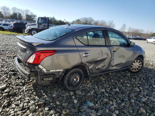 3N1CN7AP9JL856634 - 2018 NISSAN VERSA S GRAY photo 3