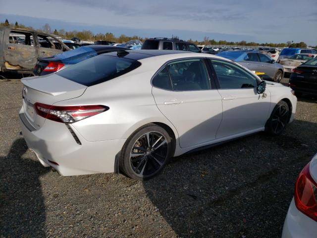 4T1B61HK0KU837938 - 2019 TOYOTA CAMRY XSE WHITE photo 3