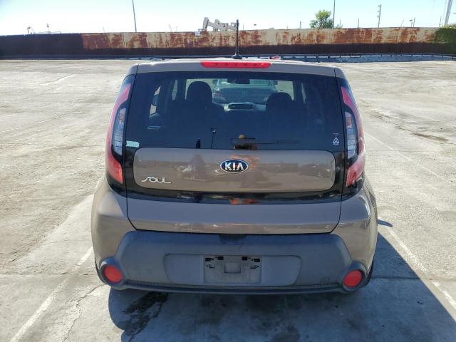 KNDJN2A23G7289359 - 2016 KIA SOUL TAN photo 6