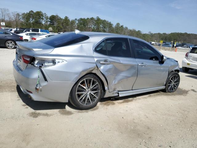 4T1G11AK2RU895736 - 2024 TOYOTA CAMRY SE NIGHT SHADE SILVER photo 3