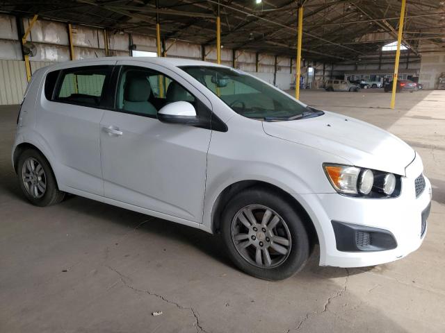 1G1JA6SH3C4104995 - 2012 CHEVROLET SONIC LS WHITE photo 4