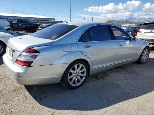 WDDNG71X57A072084 - 2007 MERCEDES-BENZ S 550 SILVER photo 3