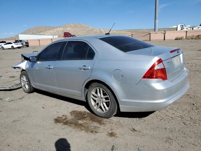 3FAHP0GA2BR239782 - 2011 FORD FUSION S SILVER photo 2