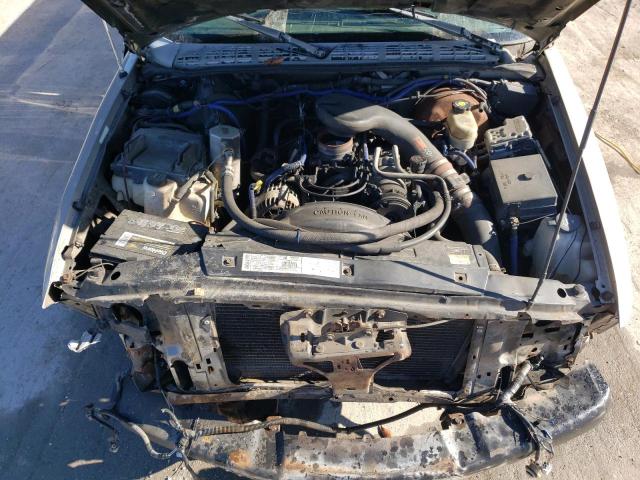 1GTCS14WX28187182 - 2002 GMC SONOMA SILVER photo 11