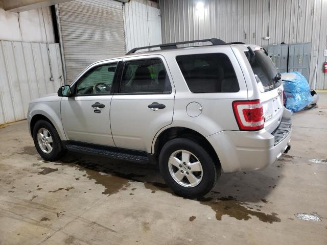 1FMCU0DG2BKA60695 - 2011 FORD ESCAPE XLT SILVER photo 2