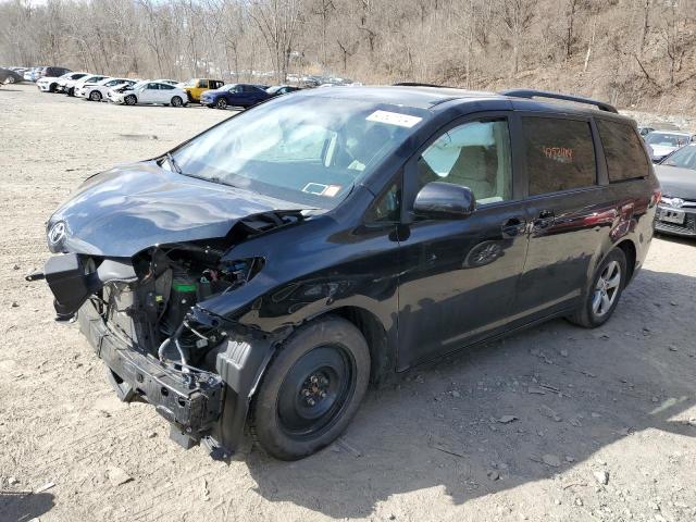 2015 TOYOTA SIENNA LE, 