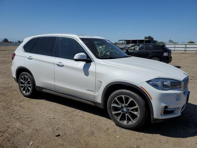 5UXKR2C35H0W43308 - 2017 BMW X5 SDRIVE35I WHITE photo 4