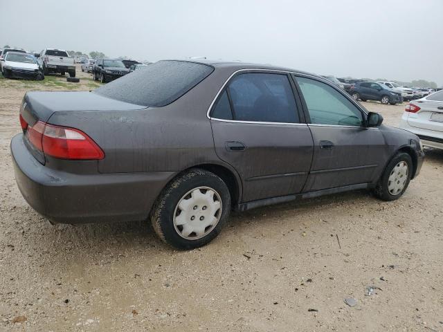 1HGCG6659XA026374 - 1999 HONDA ACCORD LX GRAY photo 3