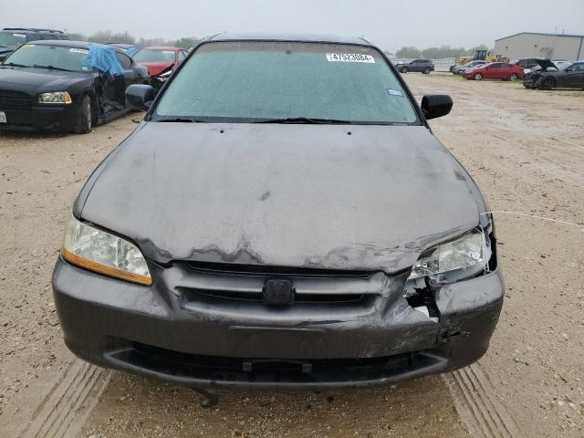 1HGCG6659XA026374 - 1999 HONDA ACCORD LX GRAY photo 5