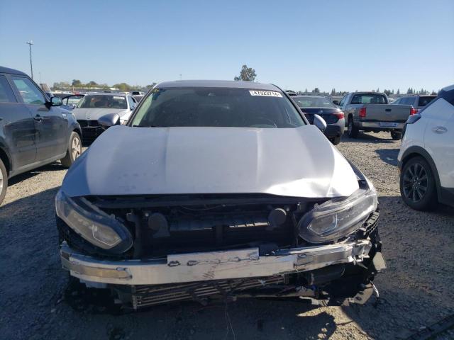 1HGCV1F54JA090662 - 2018 HONDA ACCORD EXL SILVER photo 5