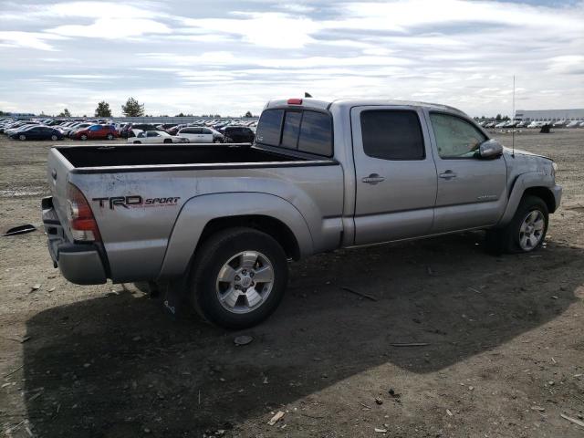 5TFMU4FN2FX032092 - 2015 TOYOTA TACOMA DOUBLE CAB LONG BED SILVER photo 3