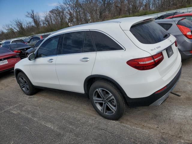 WDC0G4KB7KV133470 - 2019 MERCEDES-BENZ GLC 300 4MATIC WHITE photo 2