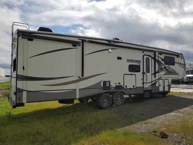 4YDF37527F4730006 - 2015 KEYSTONE MONTANA WHITE photo 4