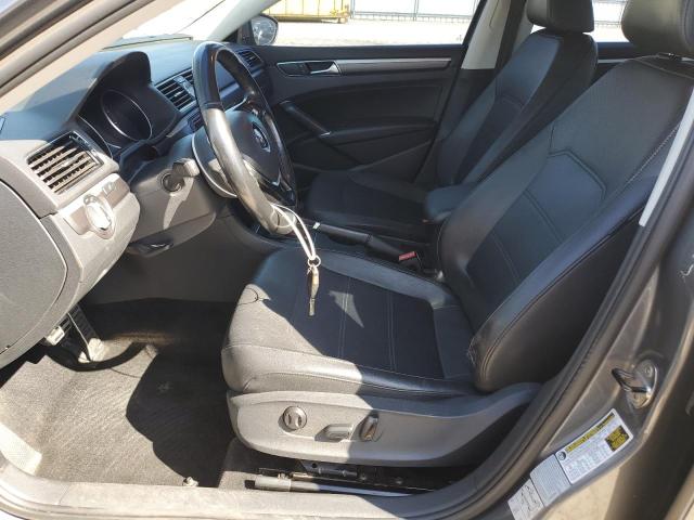 1VWDT7A3XHC061454 - 2017 VOLKSWAGEN PASSAT R-LINE رمادي صورة 7