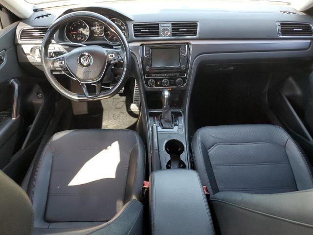 1VWDT7A3XHC061454 - 2017 VOLKSWAGEN PASSAT R-LINE رمادي صورة 8