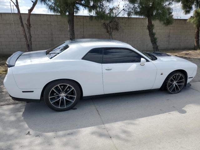 2C3CDZFJXGH263645 - 2016 DODGE CHALLENGER R/T SCAT PACK WHITE photo 3