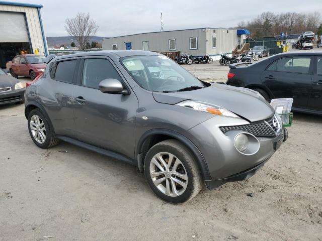 JN8AF5MVXDT212256 - 2013 NISSAN JUKE S GRAY photo 4