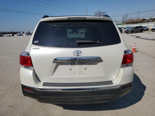 5TDZK3EH6DS123385 - 2013 TOYOTA HIGHLANDER BASE WHITE photo 6