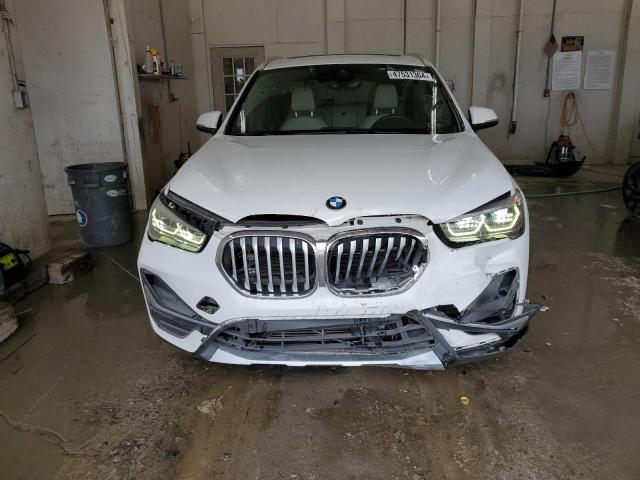 WBXJG9C05L5P40346 - 2020 BMW X1 XDRIVE28I WHITE photo 5