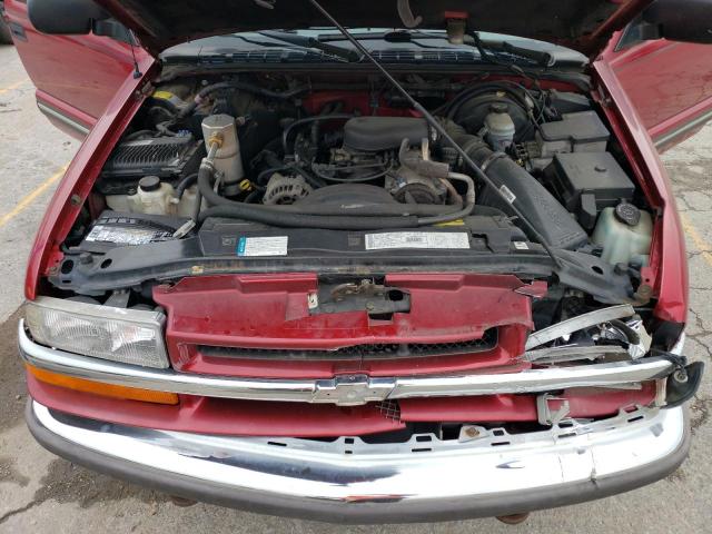 1GNDT13W3Y2287758 - 2000 CHEVROLET BLAZER MAROON photo 11