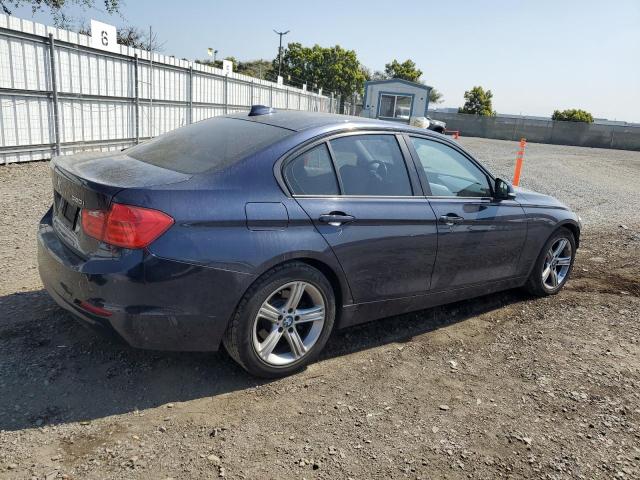 WBA3B1C57EP679538 - 2014 BMW 320 I BLUE photo 3