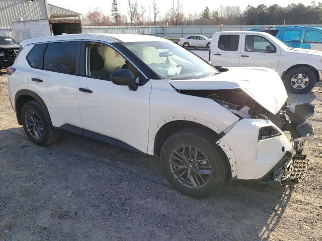 5N1AT3AA6MC848033 - 2021 NISSAN ROGUE S WHITE photo 4