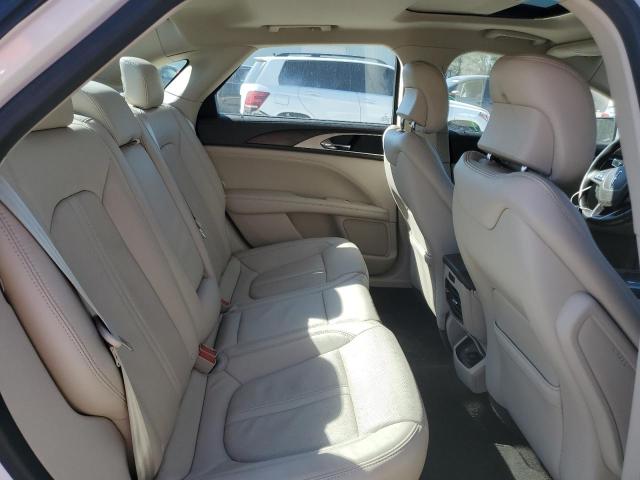 3LN6L5F90HR647543 - 2017 LINCOLN MKZ RESERVE თეთრი ფოტო 10