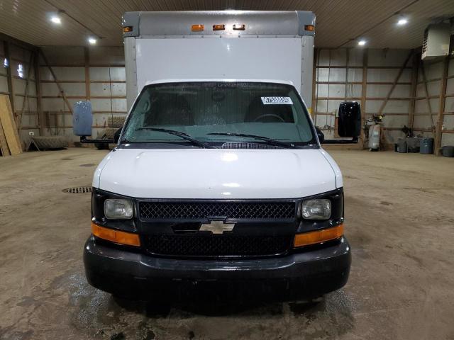 1GB0G2CA4B1141313 - 2011 CHEVROLET EXPRESS G3 WHITE photo 5