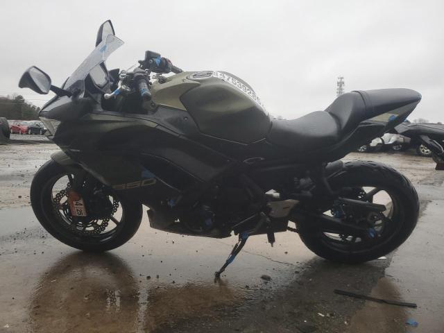 ML5EXER17RDAC0223 - 2024 KAWASAKI EX650 R 双色 照片 3