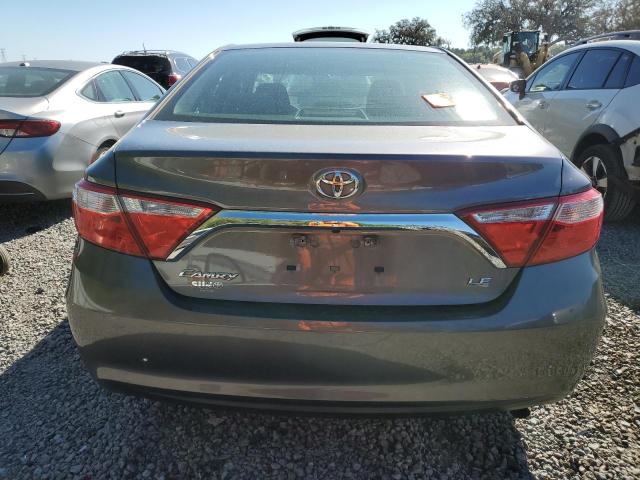 4T1BF1FK5GU261175 - 2016 TOYOTA CAMRY LE GRAY photo 6