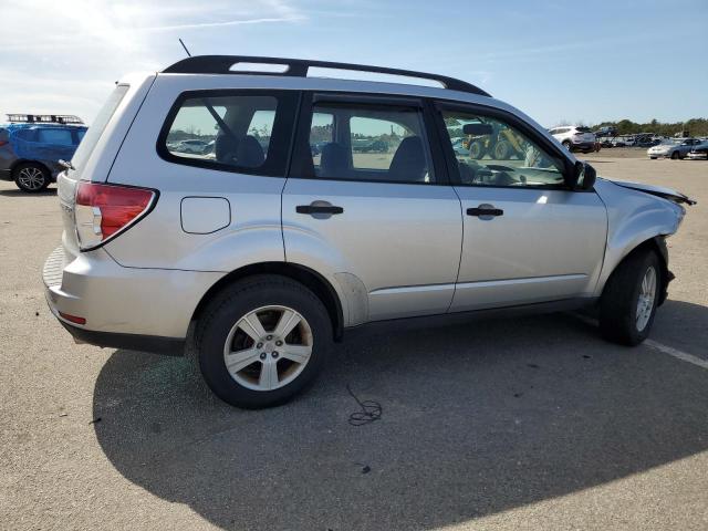 JF2SH6BC9AH774702 - 2010 SUBARU FORESTER XS Plata foto 3