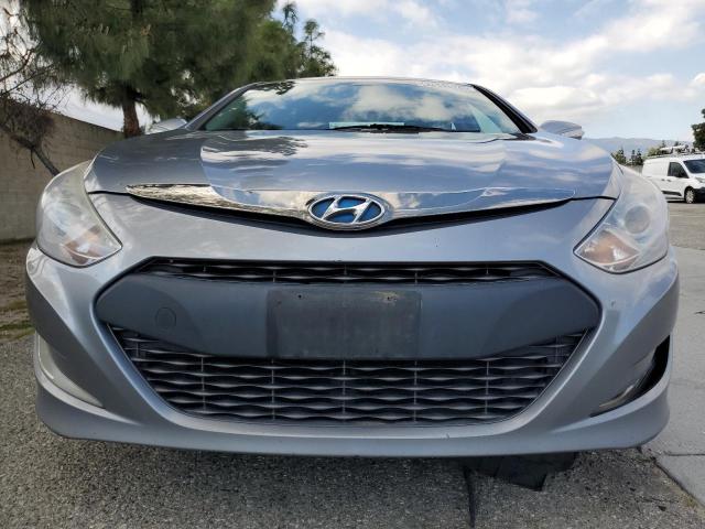 KMHEC4A47FA126327 - 2015 HYUNDAI SONATA HYBRID GRAY photo 5