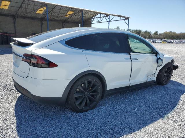 5YJXCAE23KF204320 - 2019 TESLA MODEL X WHITE photo 3