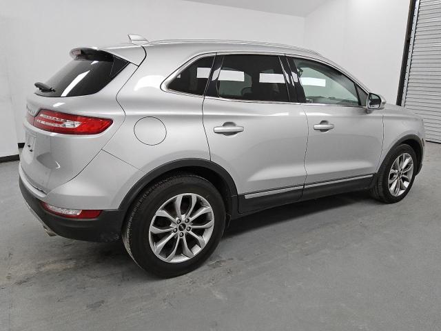 5LMCJ2C95KUL07846 - 2019 LINCOLN MKC SELECT Արծաթագույն լուսանկար 3