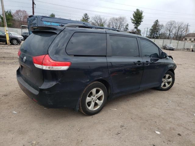 5TDKK3DC4CS230943 - 2012 TOYOTA SIENNA LE BLACK photo 3