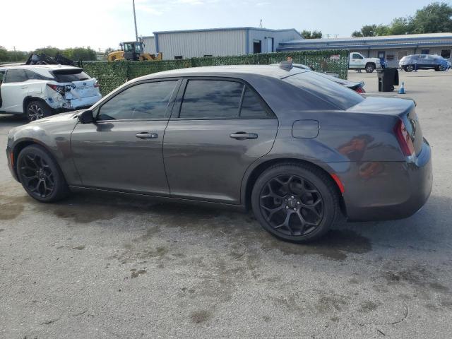 2C3CCAAG0KH555944 - 2019 CHRYSLER 300 TOURING GRAY photo 2