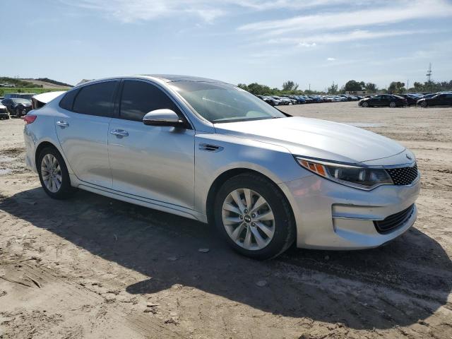 5XXGU4L3XGG117609 - 2016 KIA OPTIMA EX SILVER photo 4