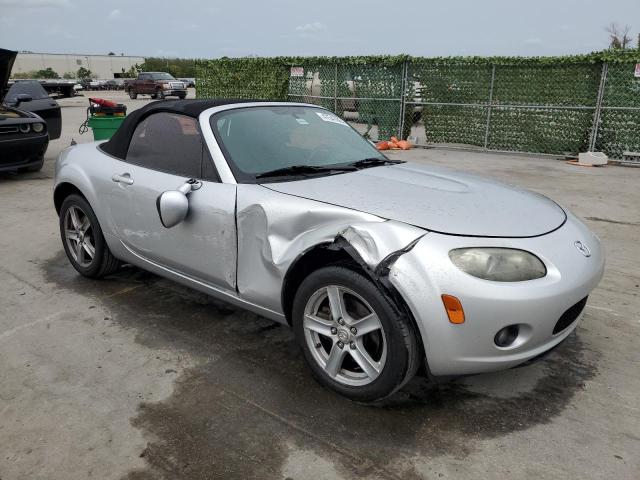 JM1NC25F760122353 - 2006 MAZDA MX-5 MIATA SILVER photo 4