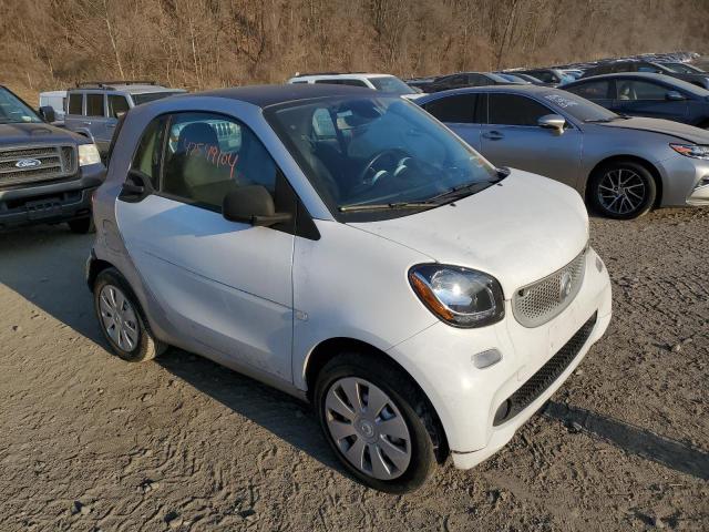 WMEFJ5DA5GK081617 - 2016 SMART FORTWO SILVER photo 4