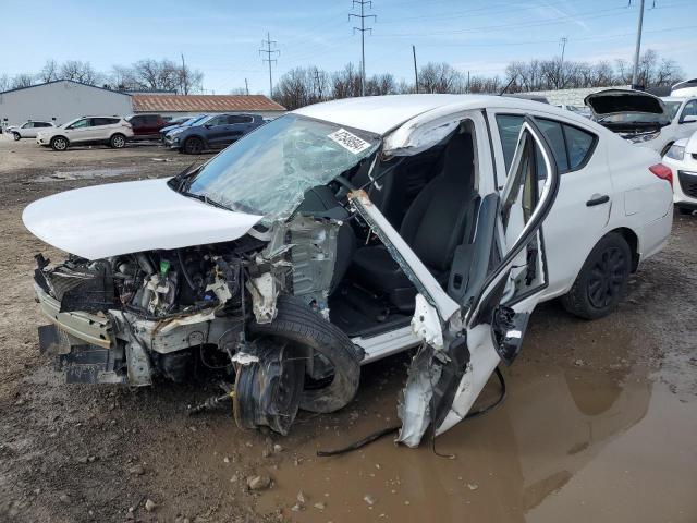 3N1CN7AP5GL831819 - 2016 NISSAN VERSA S WHITE photo 1